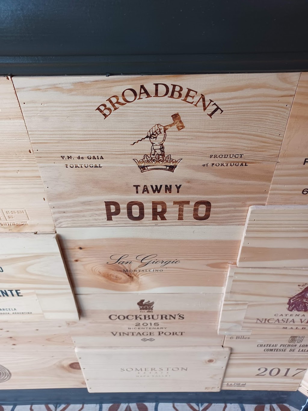 Village Pub | restaurant | 10150 S Rainbow Blvd, Las Vegas, NV 89178, USA | 7024457095 OR +1 702-445-7095