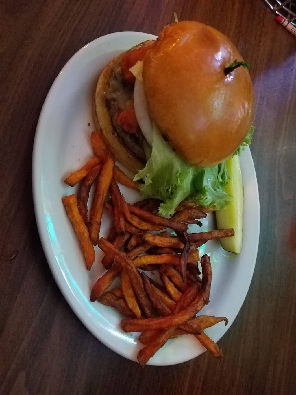 716 Burgers & Brew | restaurant | 2905 Duff Rd, Lakeland, FL 33810, USA | 8633330671 OR +1 863-333-0671