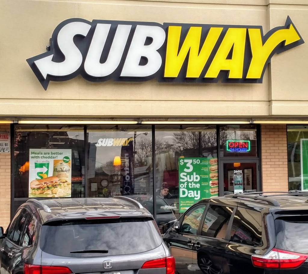 Subway Restaurants | restaurant | 3601 N Western Ave, Chicago, IL 60618, USA | 7732483614 OR +1 773-248-3614