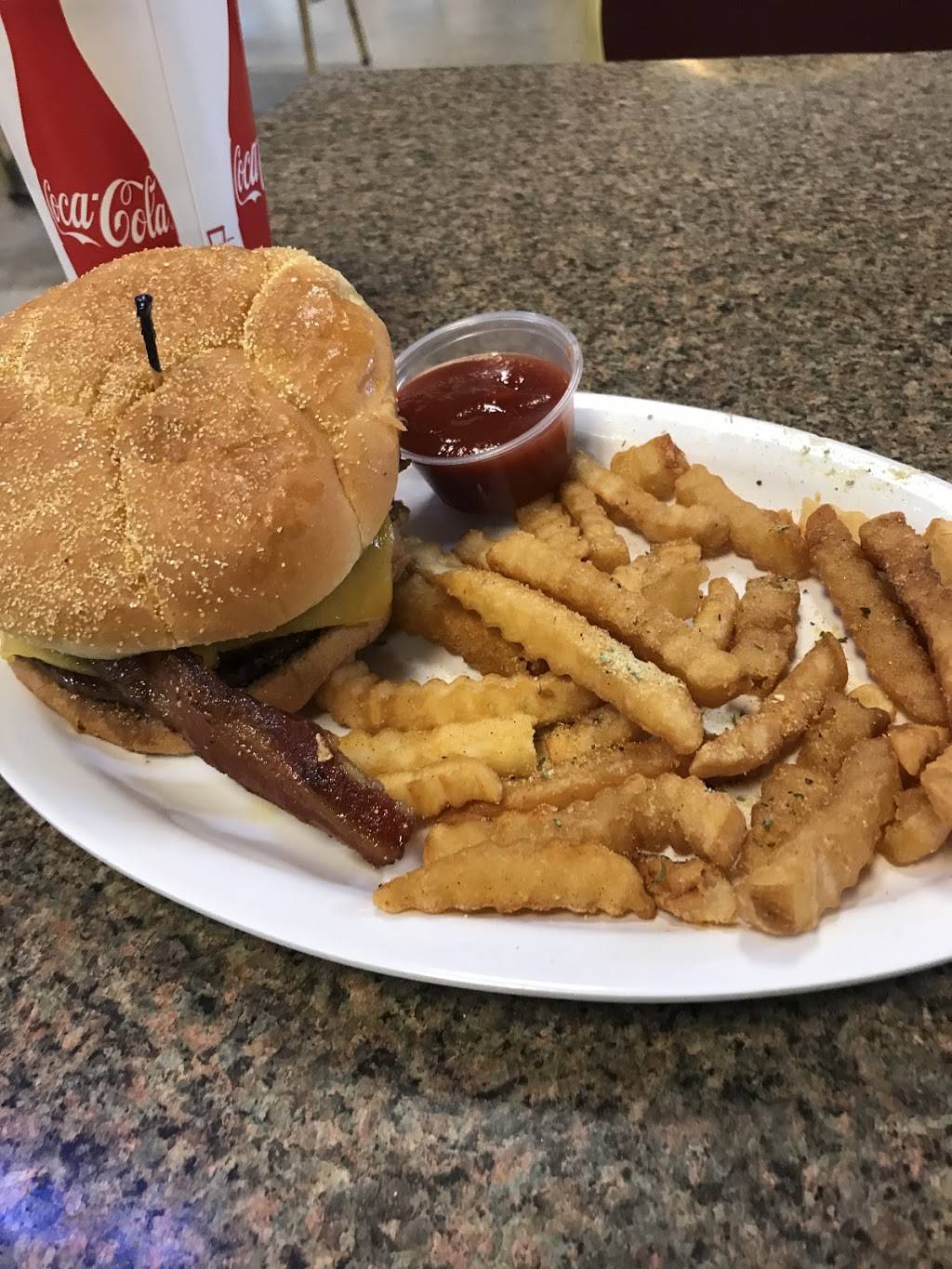 R Js Burger Joint | restaurant | 430 E 25th St #23, Tacoma, WA 98421, USA | 2535722575 OR +1 253-572-2575