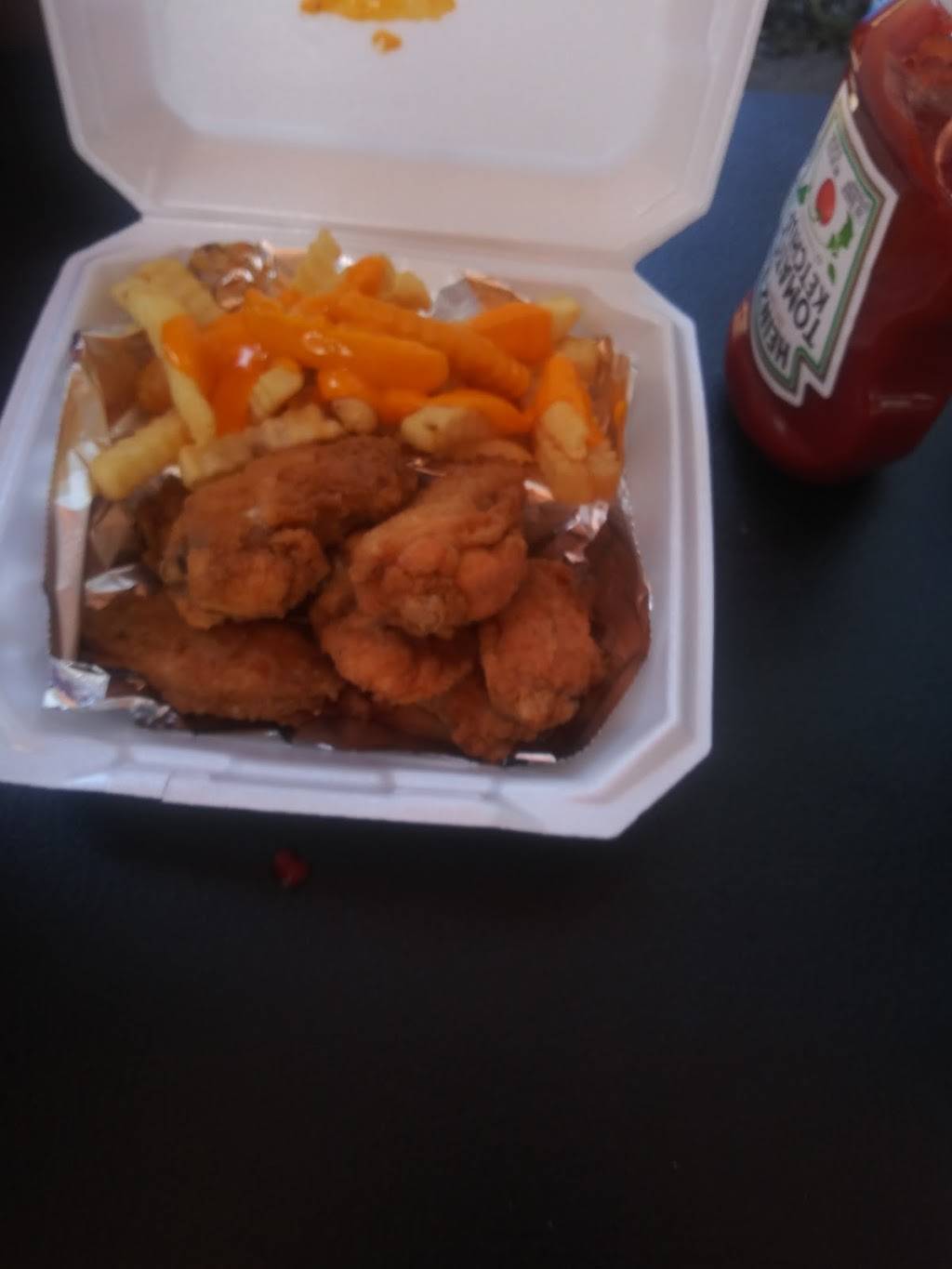 Tayches | restaurant | 1410 Ionia St, Jacksonville, FL 32206, USA | 9045866589 OR +1 904-586-6589