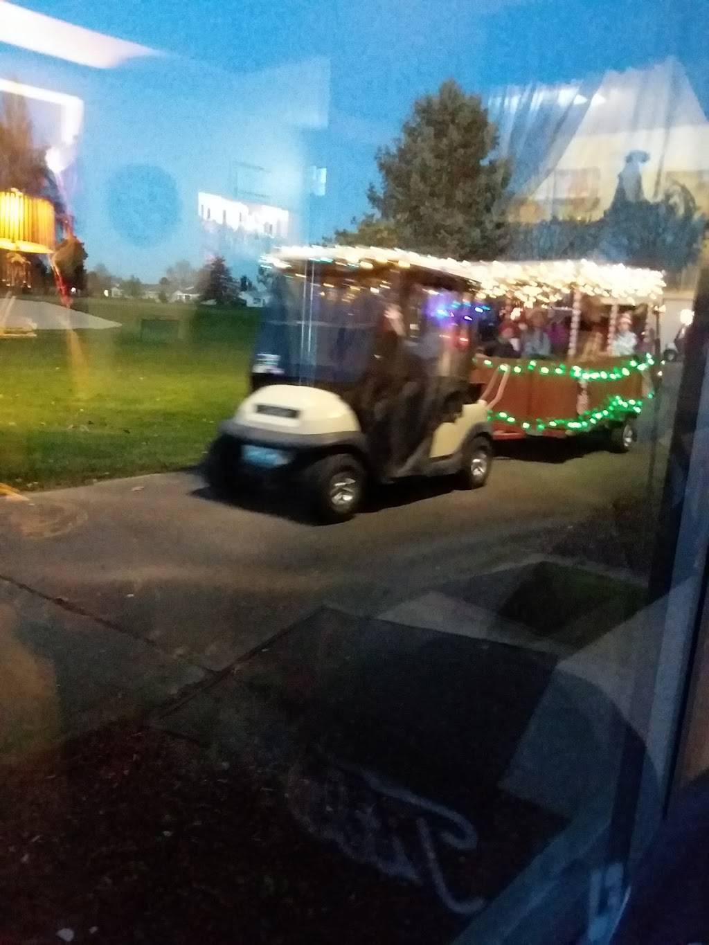 Woodburn Estates & Golf | restaurant | 1776 Country Club Rd, Woodburn, OR 97071, USA | 5039821776 OR +1 503-982-1776