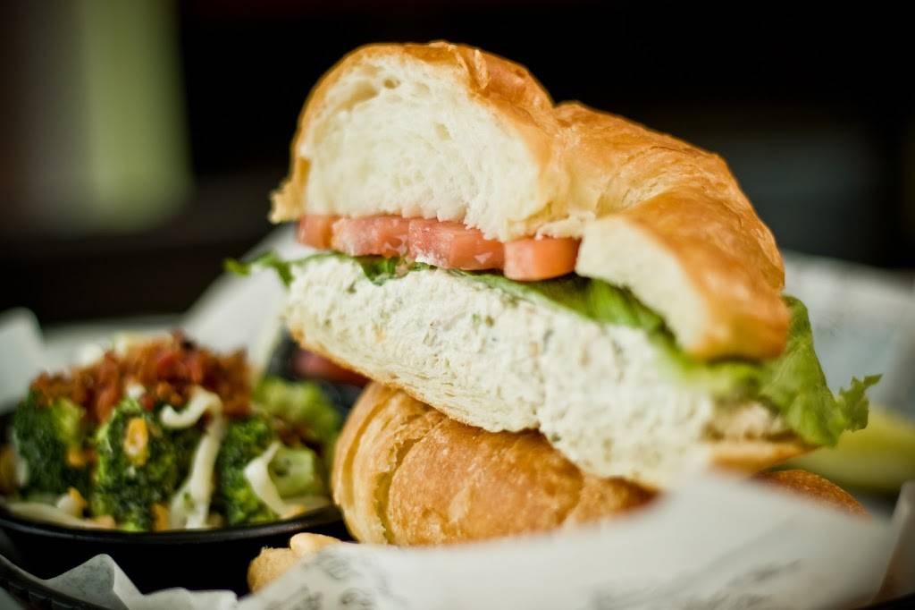 Chicken Salad Chick | restaurant | 1345 Opelika Rd A, Auburn, AL 36830, USA | 3344599752 OR +1 334-459-9752