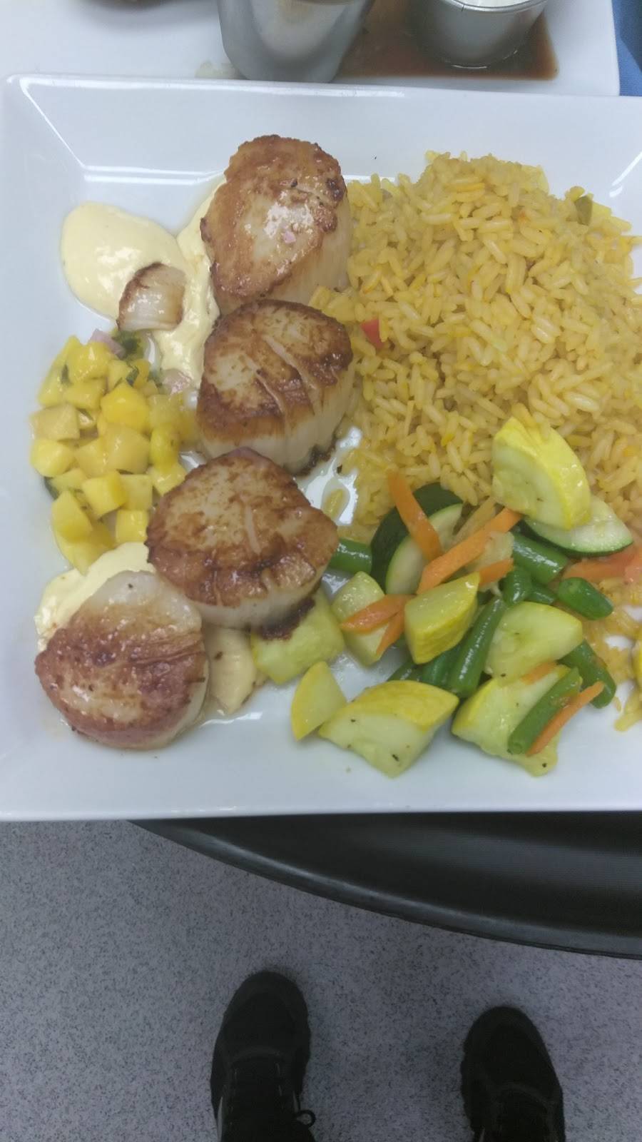 Palm Grill | restaurant | 14441 Woodsong Ln, Fort Myers, FL 33908, USA | 2394542059 OR +1 239-454-2059