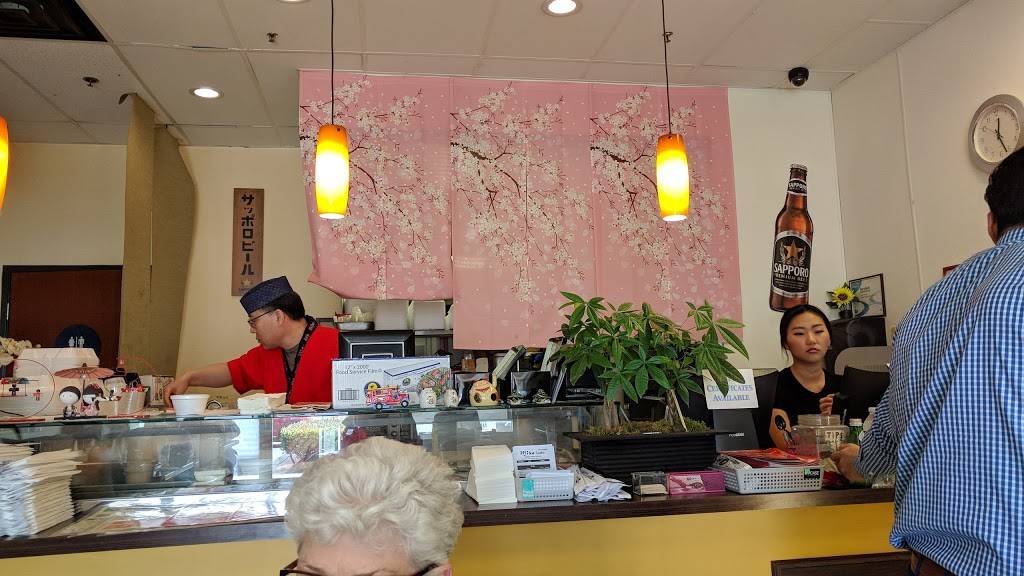 Mika Sushi | restaurant | 691 S Main St #140, Orange, CA 92868, USA | 7148355240 OR +1 714-835-5240