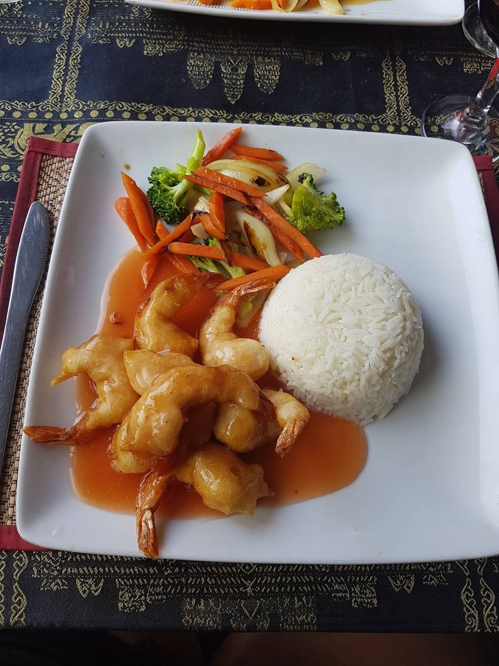 Restaurant Paradis DAsie | restaurant | 1579 Rue Badeaux, Trois-Rivières, QC G9A 4T4, Canada | 8193766077 OR +1 819-376-6077