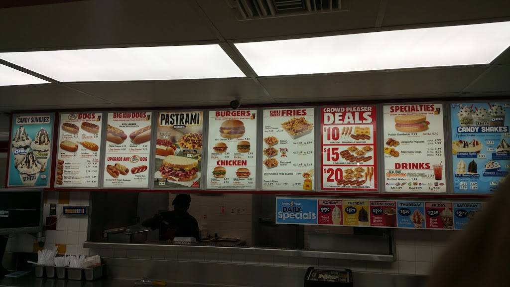 Wienerschnitzel | restaurant | 1401 W MacArthur Blvd, Santa Ana, CA 92704, USA | 7147548181 OR +1 714-754-8181