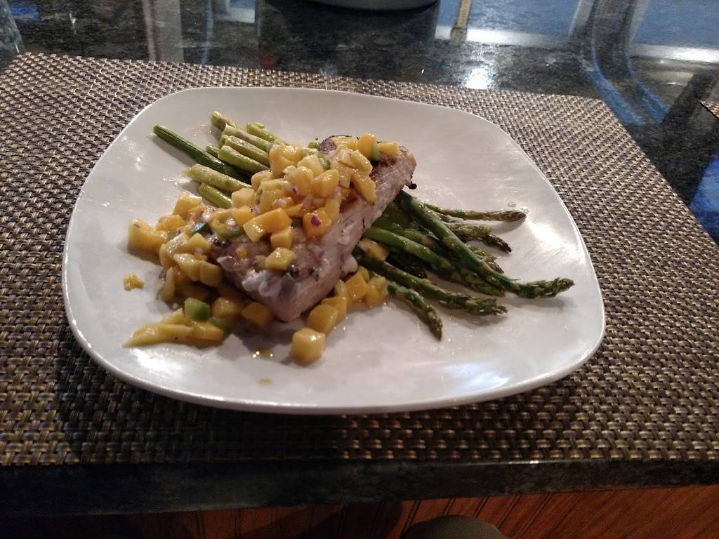 Mangos Bar & Grill | restaurant | 16430 Booker T Washington Hwy, Moneta, VA 24121, USA | 5407211632 OR +1 540-721-1632