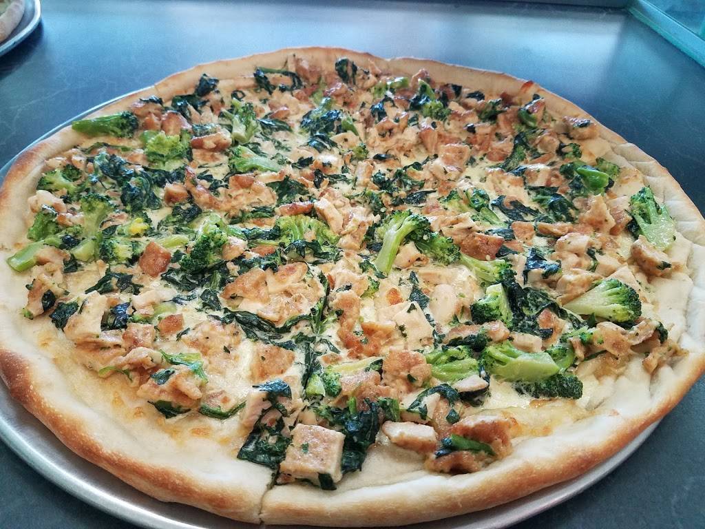 La Bella Pizza | restaurant | 1499 Forest Ave, Staten Island, NY 10302, USA | 7189815508 OR +1 718-981-5508