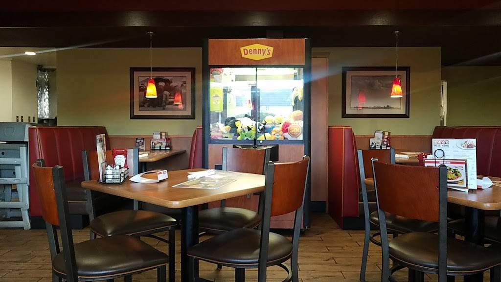 Dennys | restaurant | 1525 McHenry Ave, Modesto, CA 95350, USA | 2095260286 OR +1 209-526-0286