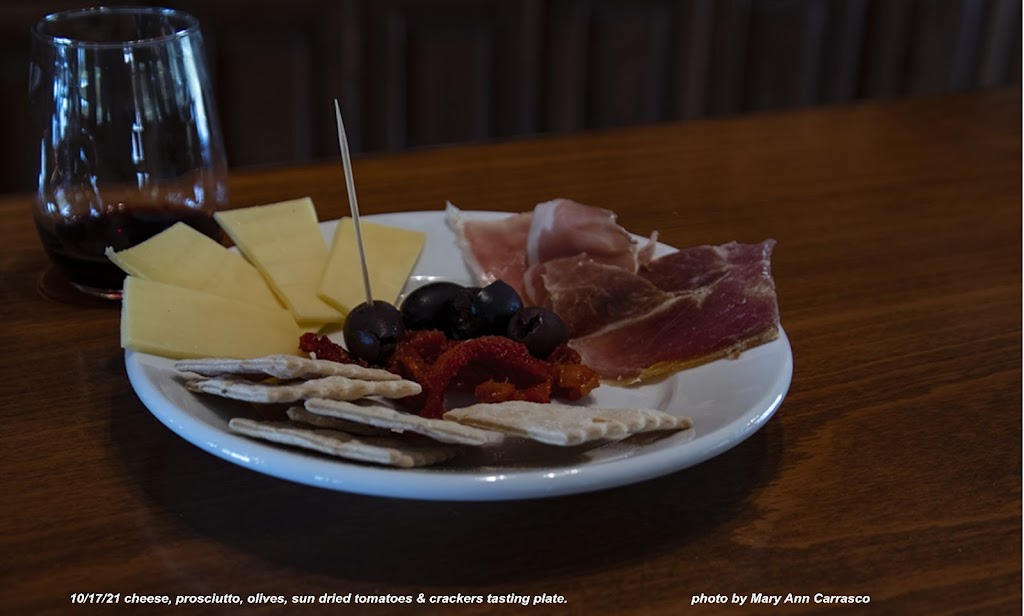 Golden Leaves Vineyard & Winery | restaurant | 3625 Omo Ranch Rd, Somerset, CA 95684, USA | 5306201888 OR +1 530-620-1888