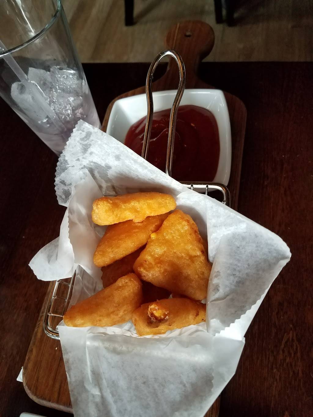 Carriage House | restaurant | 887 US-6, Mahopac, NY 10541, USA | 8458038728 OR +1 845-803-8728