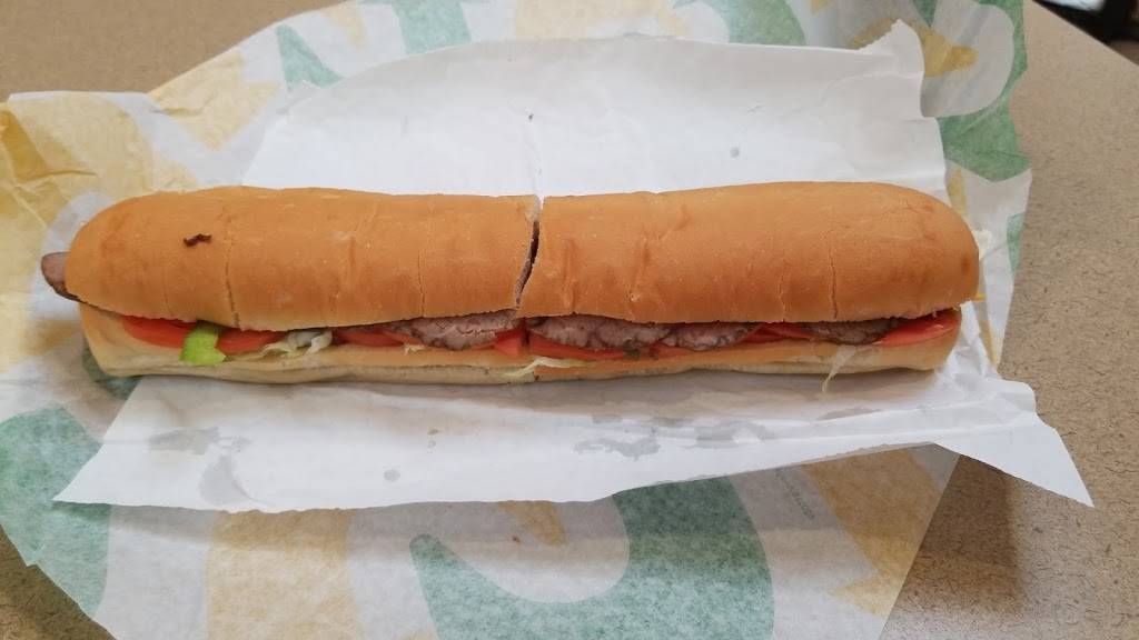 Subway | restaurant | 320 Bayfield St, Bayfield Mall Unit # 87, Barrie, ON L4M 6X7, Canada | 7057224721 OR +1 705-722-4721