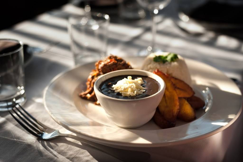 BienMeSabe Venezuelan Cafe & Restaurant | restaurant | 1637 W Montrose Ave, Chicago, IL 60613, USA | 7735495538 OR +1 773-549-5538