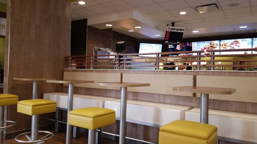 McDonalds | cafe | 2849 Clayton Crossing Way, Oviedo, FL 32765, USA | 4076950170 OR +1 407-695-0170