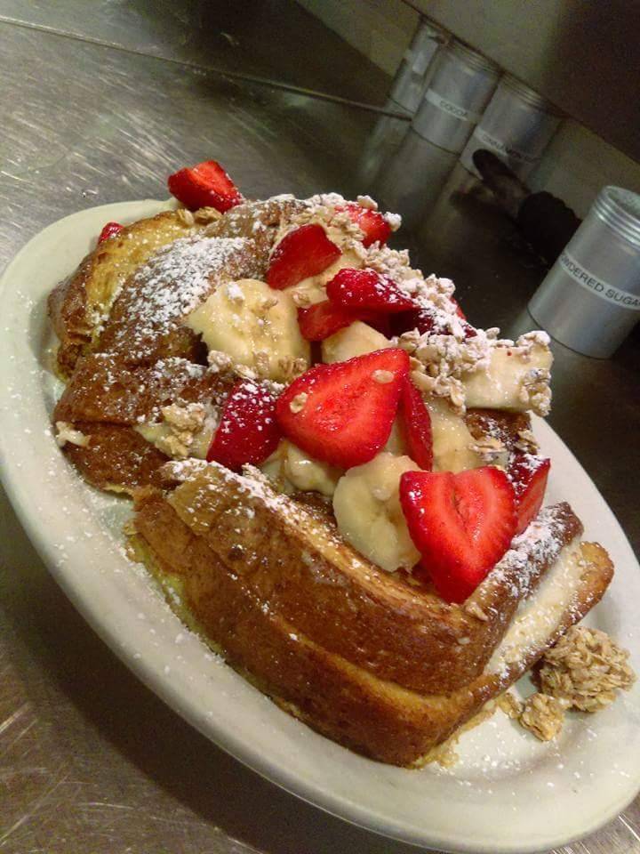 Sweet Basil Cafe | restaurant | 201 E 12th St, Streator, IL 61364, USA | 8156731171 OR +1 815-673-1171