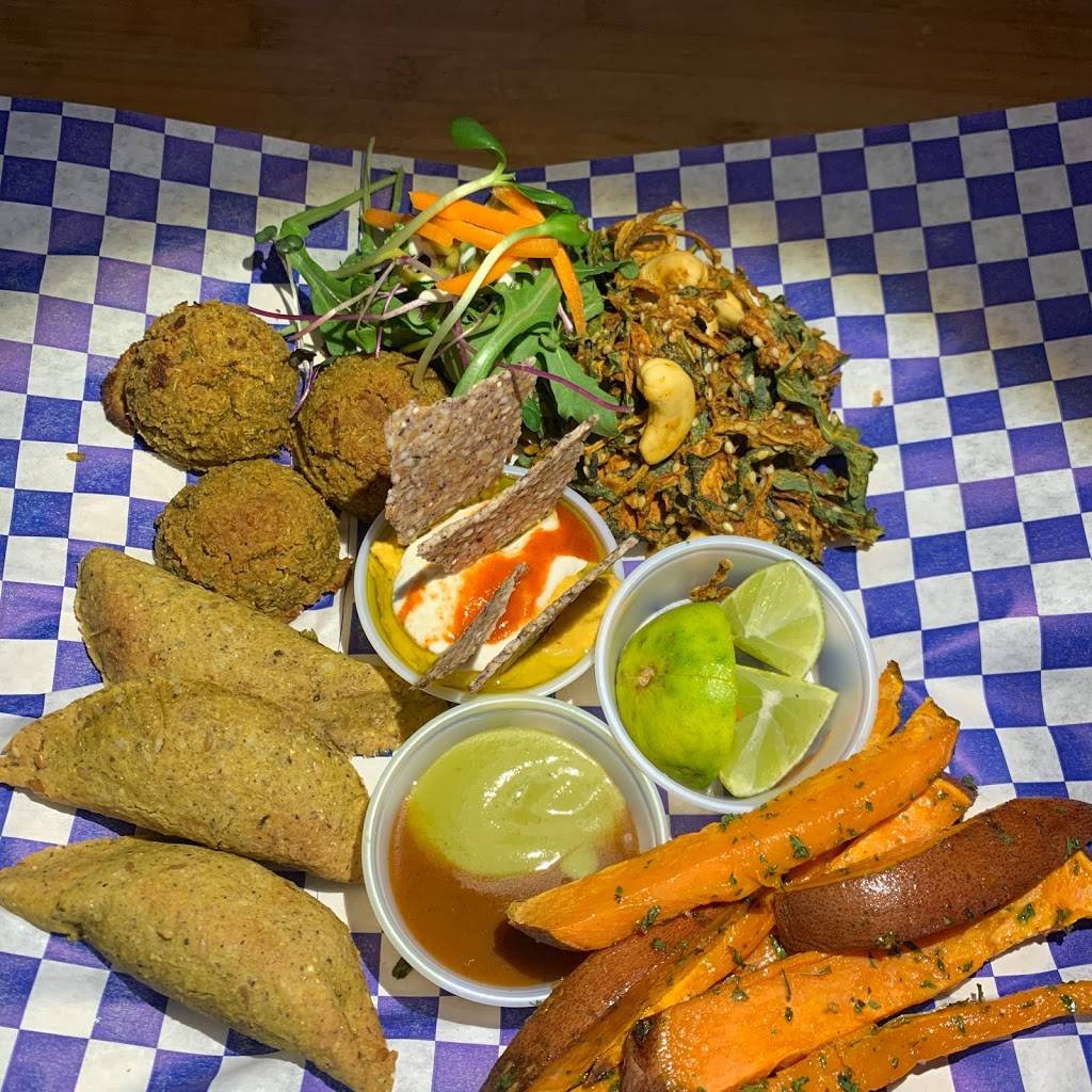 Kitchen For The Soul | restaurant | 2906 Fruth St, Austin, TX 78705, USA | 5129826732 OR +1 512-982-6732