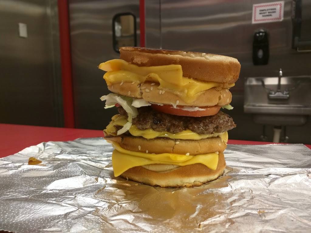 Five Guys | meal takeaway | Nec Rand Rd. & Kensinton Road, Mt Prospect, IL 60056, USA | 8474839330 OR +1 847-483-9330