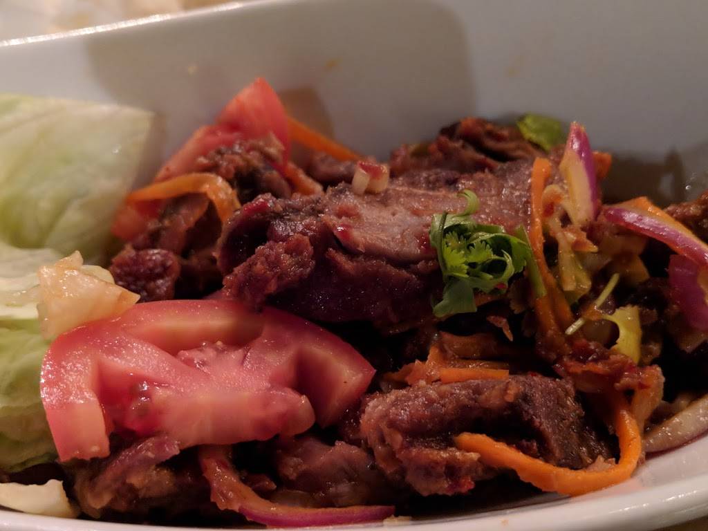 Queen Bees Thai Kitchen | restaurant | 3781 S Nova Rd p, Port Orange, FL 32129, USA | 3862369919 OR +1 386-236-9919