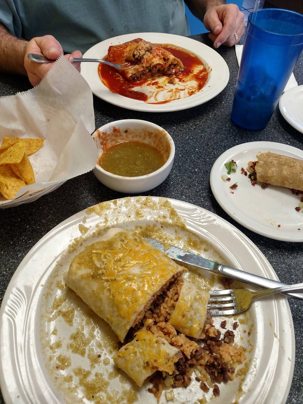 El Cerrito Mexican Restaurant | restaurant | 306 Sand Lake Road, Onalaska, WI 54650, USA | 6085199330 OR +1 608-519-9330
