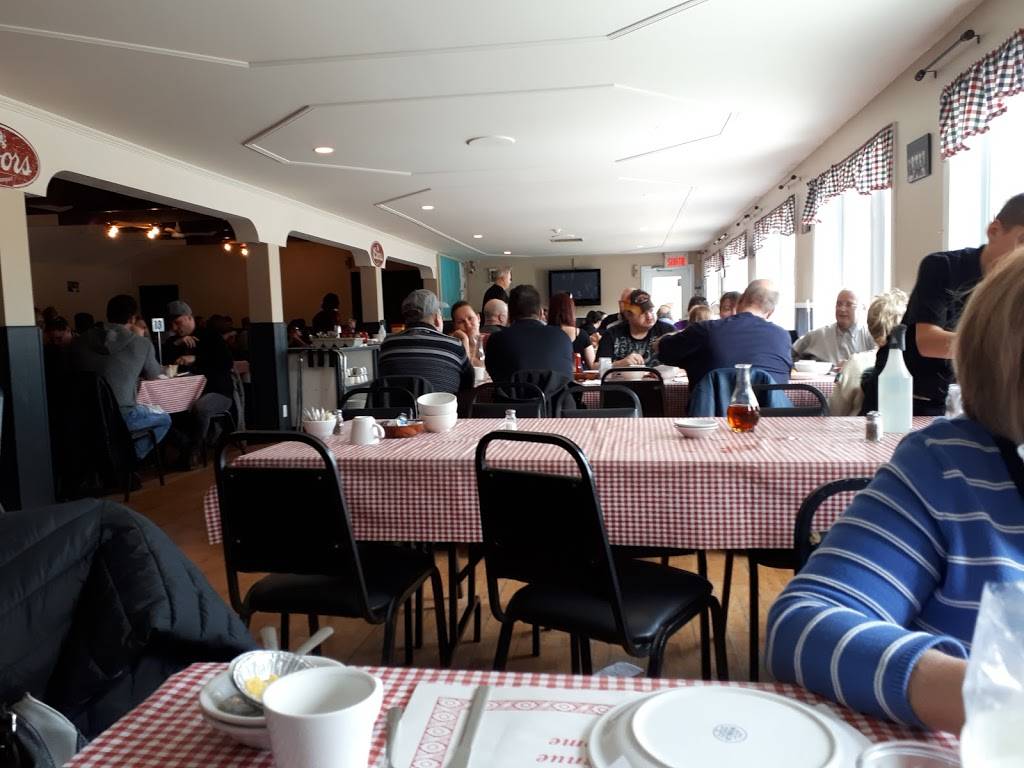 Erabliere Au Pain De Sucre | restaurant | 1145 Ch du Petit Bernier, Saint-Jean-sur-Richelieu, QC J3B 6Y8, Canada | 4503463442 OR +1 450-346-3442