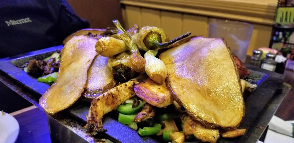 Jalapeños | restaurant | 1940 W William Cannon Dr, Austin, TX 78745, USA | 5126450133 OR +1 512-645-0133