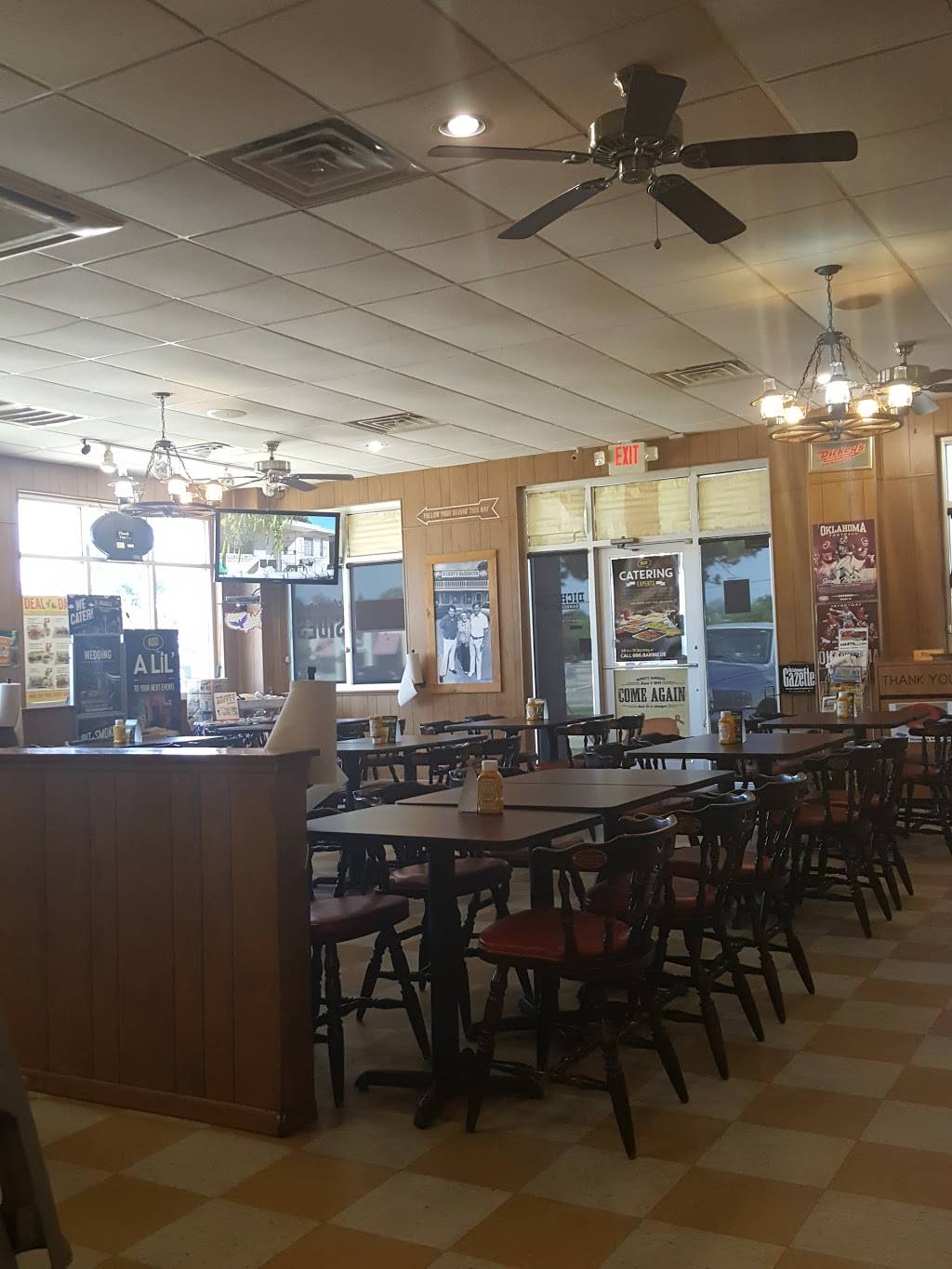 Dickeys Barbecue Pit | restaurant | 115 12th Ave SE Ste 110, Norman, OK 73071, USA | 4053217427 OR +1 405-321-7427