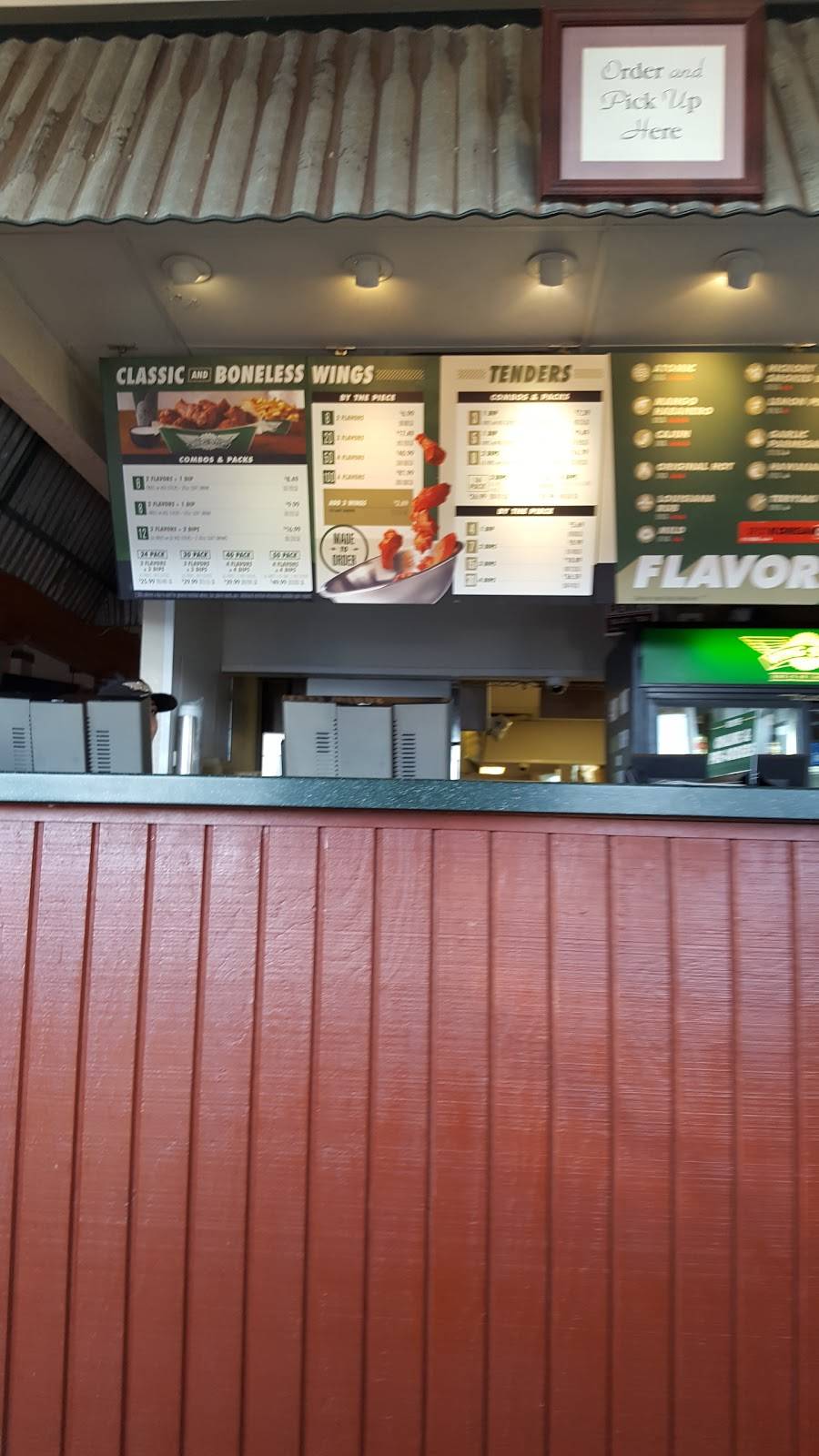 Wingstop | restaurant | 237 NE 28th St, Fort Worth, TX 76164, USA | 8176249464 OR +1 817-624-9464