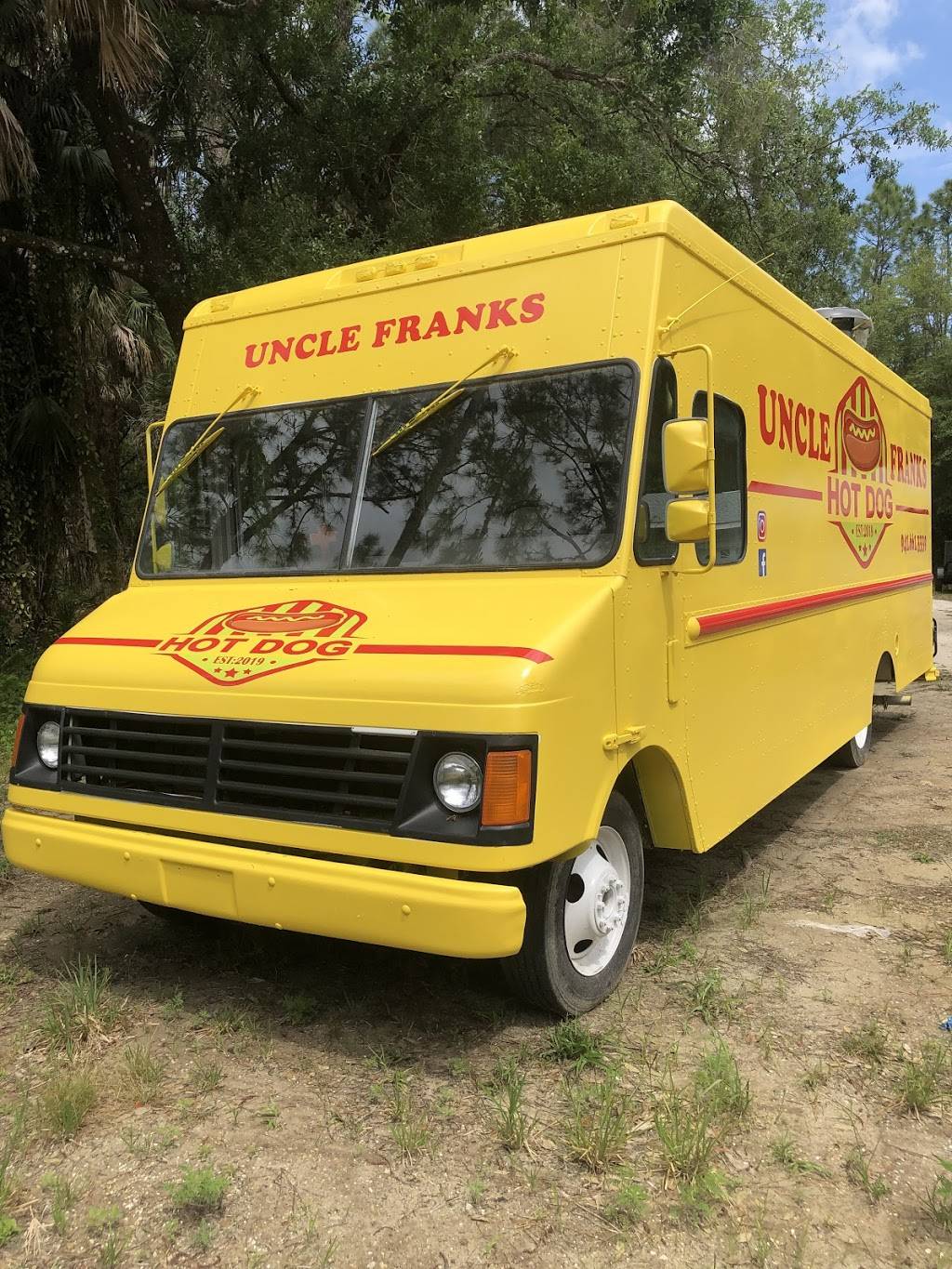 Uncle Franks Hot Dogs | restaurant | 19190 Cochran Blvd Edgewater Church parking lot, Port Charlotte, FL 33952, USA | 9416266590 OR +1 941-626-6590
