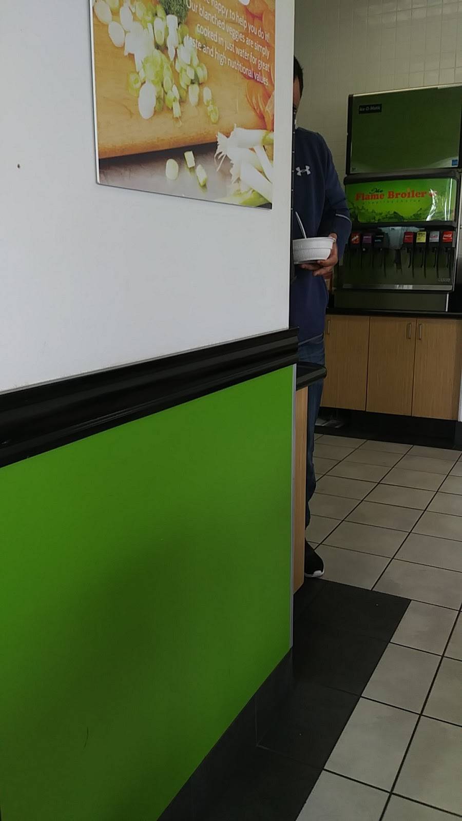 Flame Broiler | restaurant | 6205 Pats Ranch Road, Jurupa Valley, CA 91752, USA | 9512791170 OR +1 951-279-1170