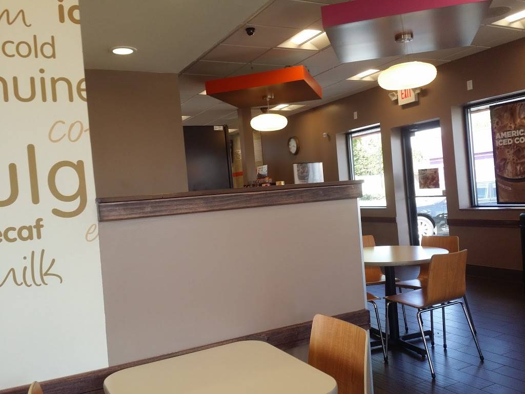 Dunkin | bakery | 801 Lee Rd, Orlando, FL 32810, USA | 4076221373 OR +1 407-622-1373