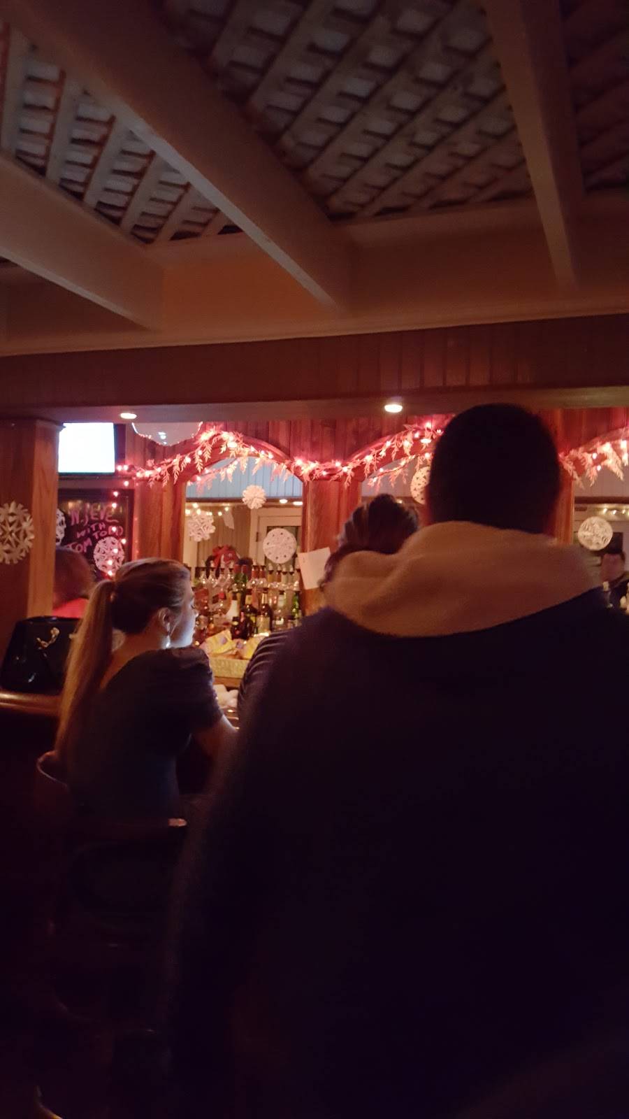 Tommys Summer Place | restaurant | 1325 Linda St, Rocky River, OH 44116, USA | 4403319687 OR +1 440-331-9687