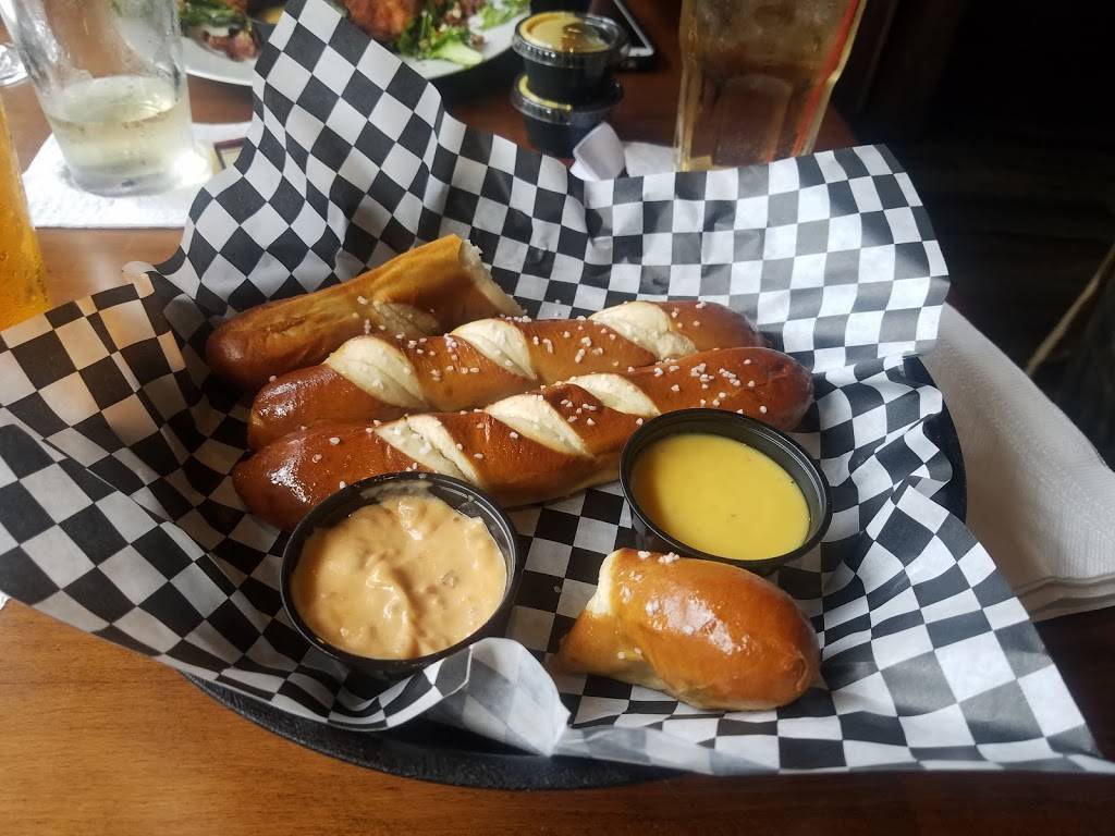 Great American Ranch | restaurant | 13995 Raised Antler Cir, Midlothian, VA 23112, USA | 8046080182 OR +1 804-608-0182