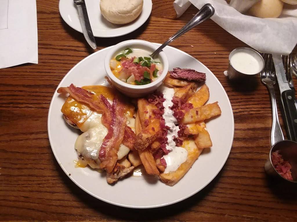 Texas T-bone Steakhouse | restaurant | 1419 E 11th Ave, Hutchinson, KS 67501, USA | 6206640017 OR +1 620-664-0017