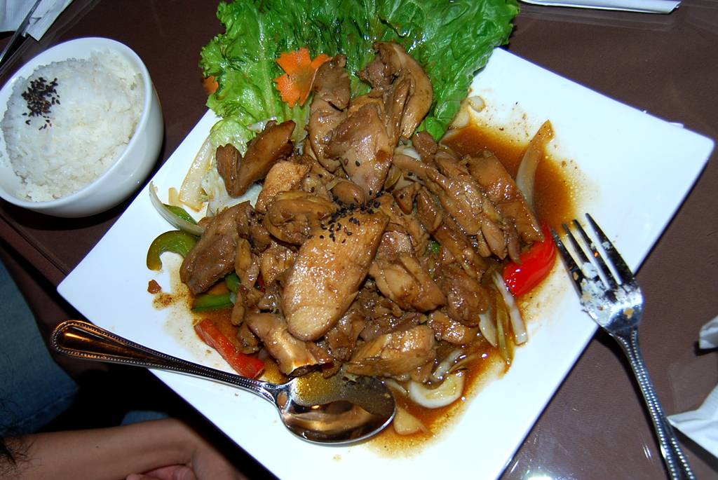 Miss Asia Cuisine | restaurant | 434 W Diversey Pkwy, Chicago, IL 60614, USA | 7732483999 OR +1 773-248-3999