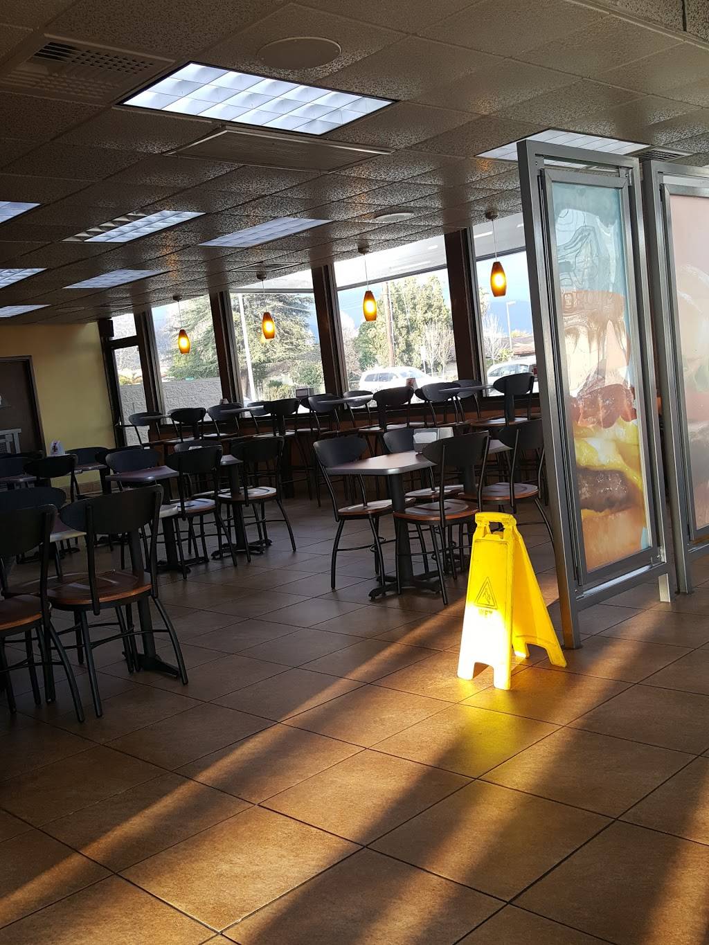 Jack in the Box | restaurant | 9965 Lower Azusa Rd, Temple City, CA 91780, USA | 6264019730 OR +1 626-401-9730