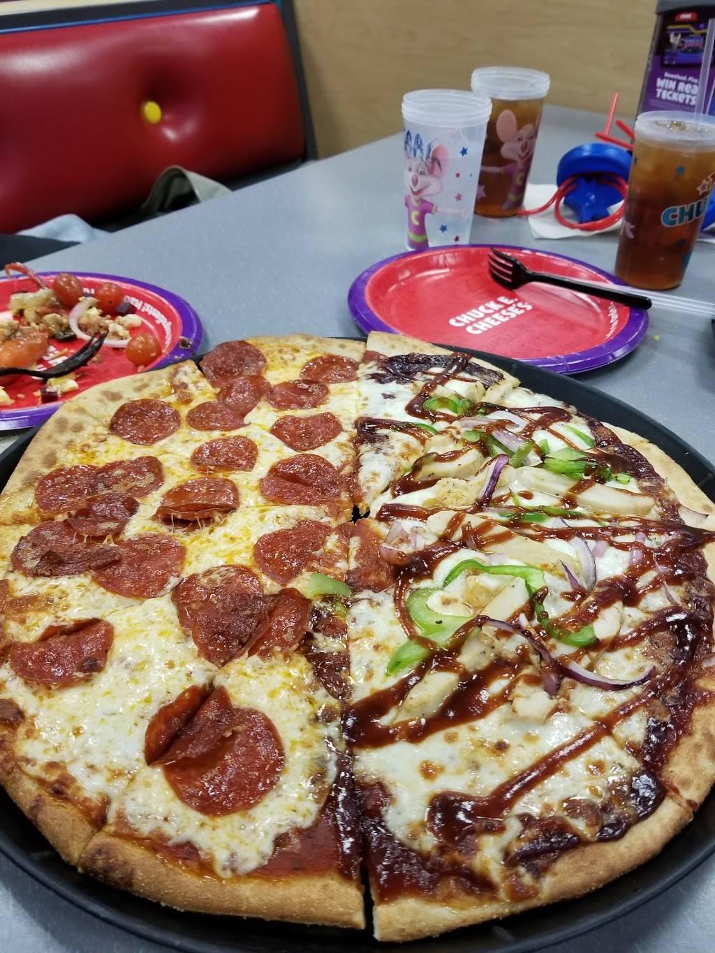 Chuck E. Cheeses | restaurant | 1027 Oliver Rd, Fairfield, CA 94534, USA | 7074264500 OR +1 707-426-4500
