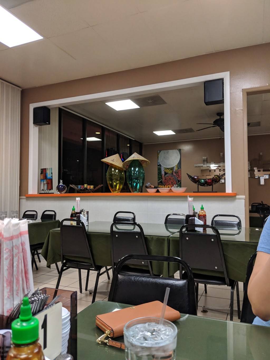 Pho Ellie | restaurant | 765 State College Boulevard B, Fullerton, CA 92831, USA | 7148791004 OR +1 714-879-1004