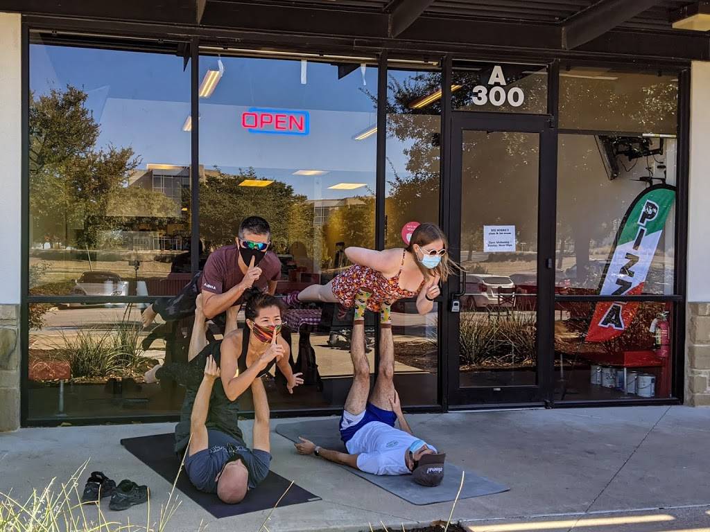 Big Nonnas | restaurant | 12601 Tech Ridge Blvd #300, Austin, TX 78753, USA | 7372024782 OR +1 737-202-4782