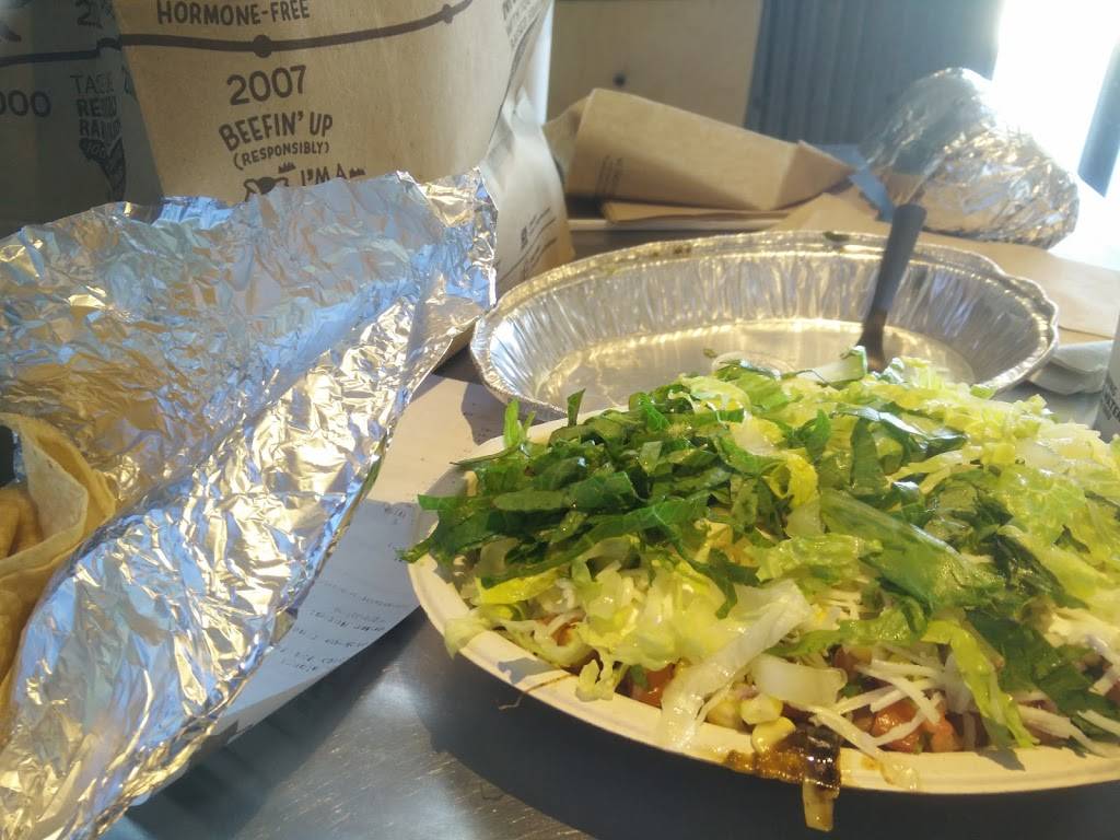 Chipotle Mexican Grill | restaurant | 1365 E Gladstone St Ste 700, Glendora, CA 91740, USA | 9095927063 OR +1 909-592-7063