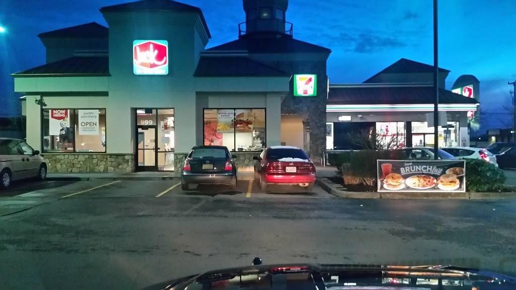 Jack in the Box | restaurant | 999 NW Leary Way, Seattle, WA 98107, USA | 2067060524 OR +1 206-706-0524