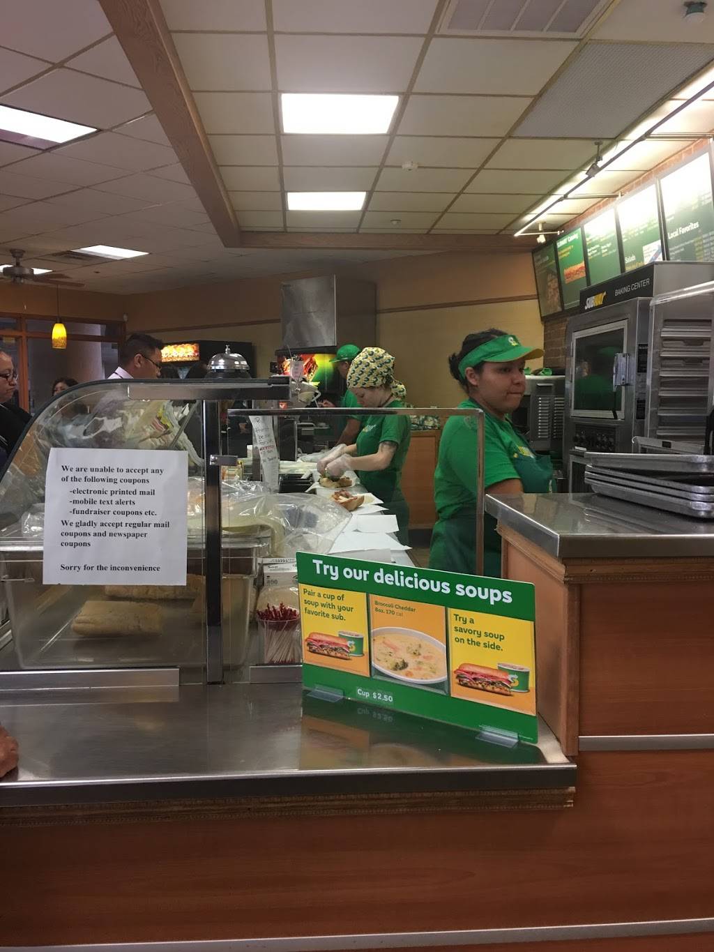 Subway | meal takeaway | 2211 Lomas Blvd NE, Albuquerque, NM 87106, USA | 5052472776 OR +1 505-247-2776