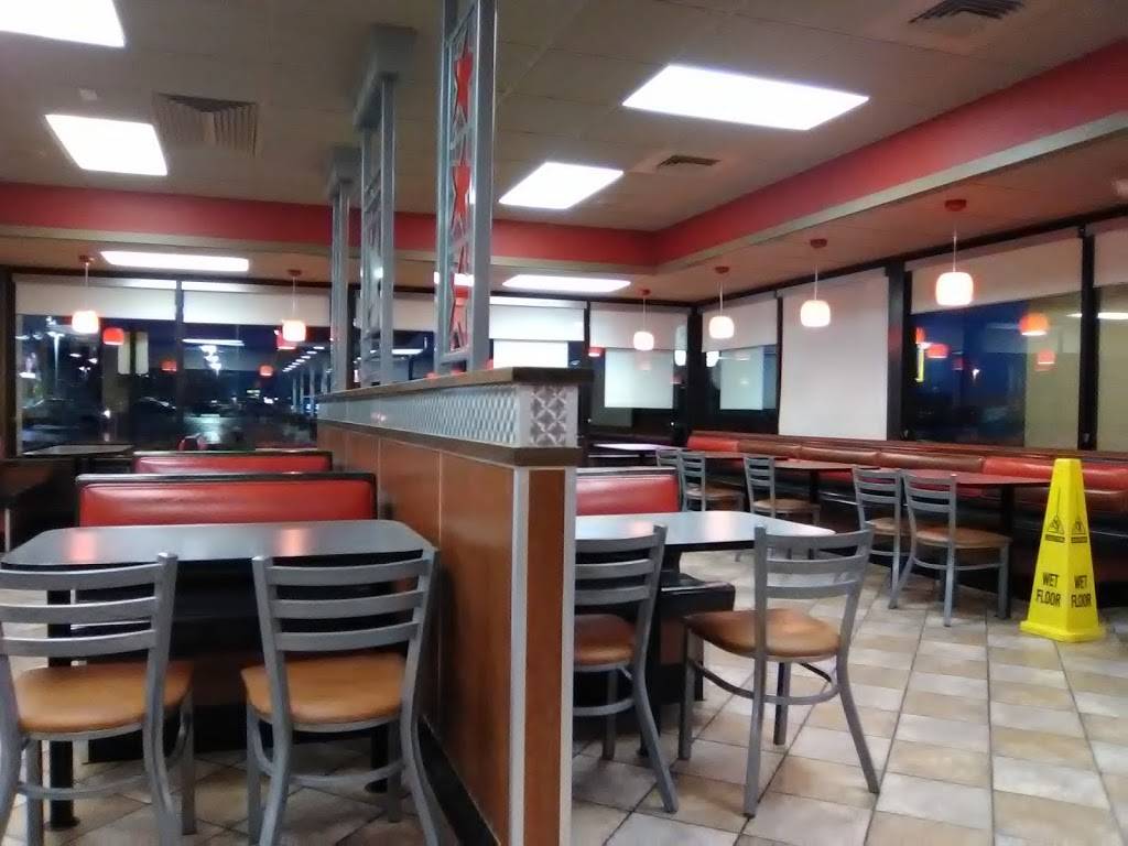 Hardees | restaurant | 1201 N Market St, Sparta, IL 62286, USA | 6184432628 OR +1 618-443-2628