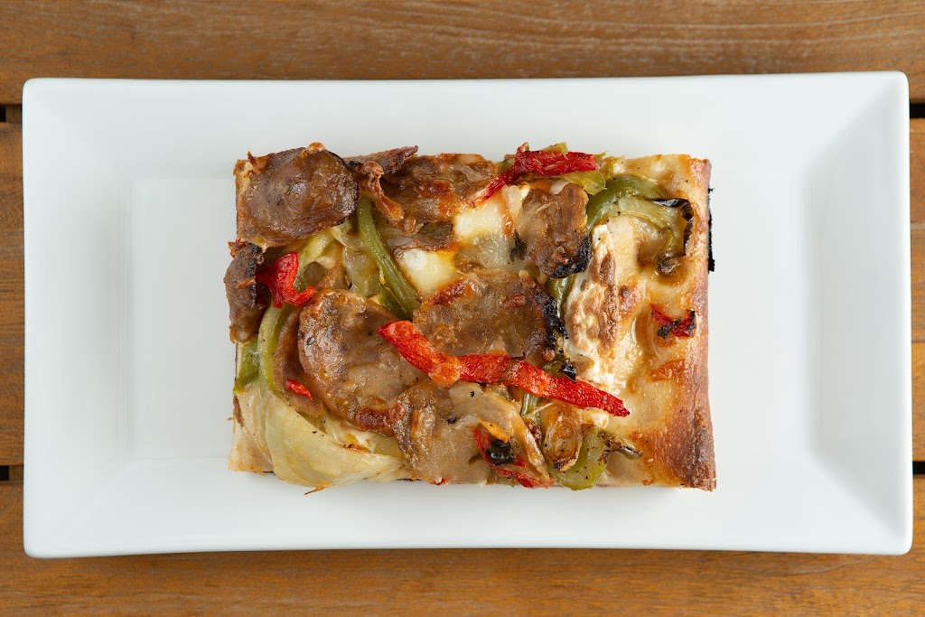 Original Square Pizza | restaurant | 2 Knickerbocker Ave, Brooklyn, NY 11237, USA | 9087689261 OR +1 908-768-9261