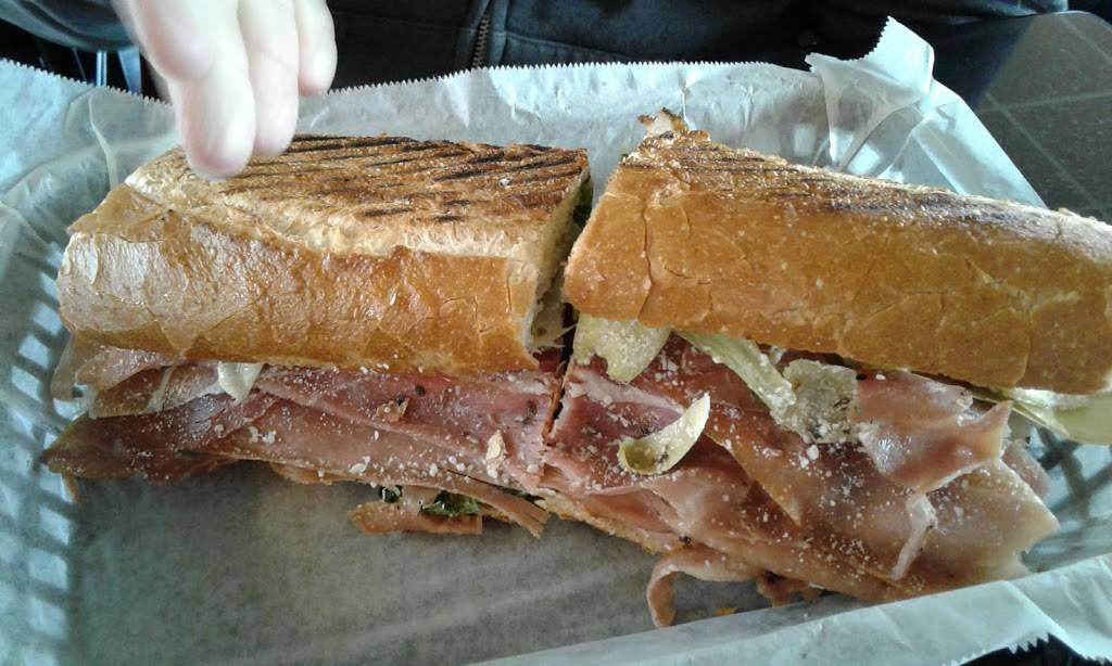 Avanti Cafe | meal takeaway | 1900 S Elmhurst Rd, Mt Prospect, IL 60056, USA | 8474376640 OR +1 847-437-6640