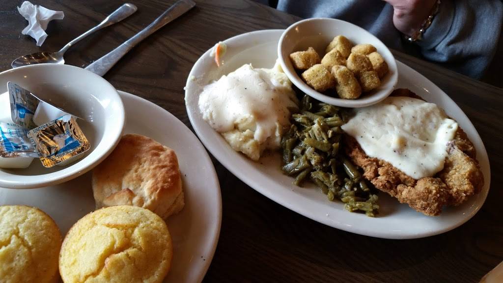 Cracker Barrel Old Country Store | restaurant | 1000 Howe Ave, Sacramento, CA 95825, USA | 9165641006 OR +1 916-564-1006