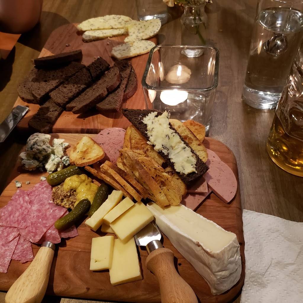 Buchners Bierhalle | restaurant | Jacksonville, FL 32205, USA | 6466883613 OR +1 646-688-3613