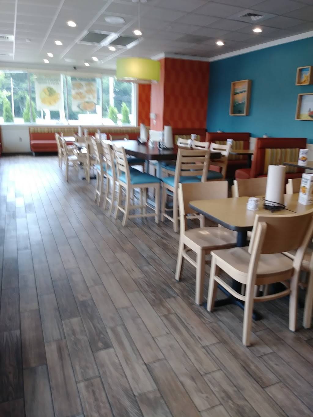 Captain Ds | restaurant | 4404 Elvis Presley Blvd, Memphis, TN 38116, USA | 9013323095 OR +1 901-332-3095