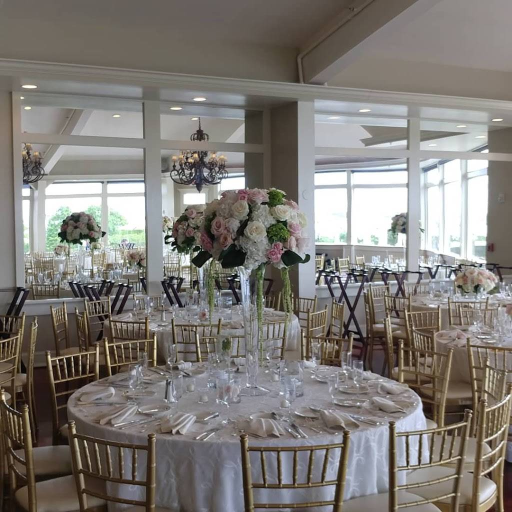 Genies Hookah Lounge - A BYOB middle eastern Restaurant | night club | 94 William St, Newport, RI 02840, USA | 4016193770 OR +1 401-619-3770