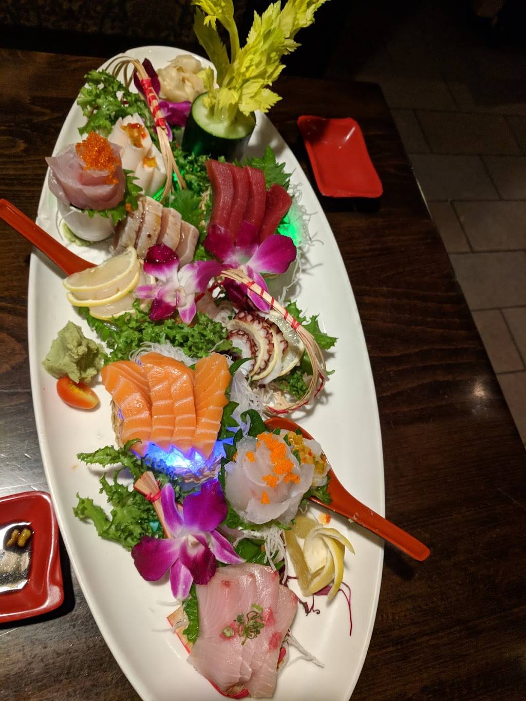 Ichiban Toms River Japanese Hibachi Steakhouse & Sushi | restaurant | 1201 Hooper Ave Unit 1096A, Toms River, NJ 08753, USA | 7327368868 OR +1 732-736-8868